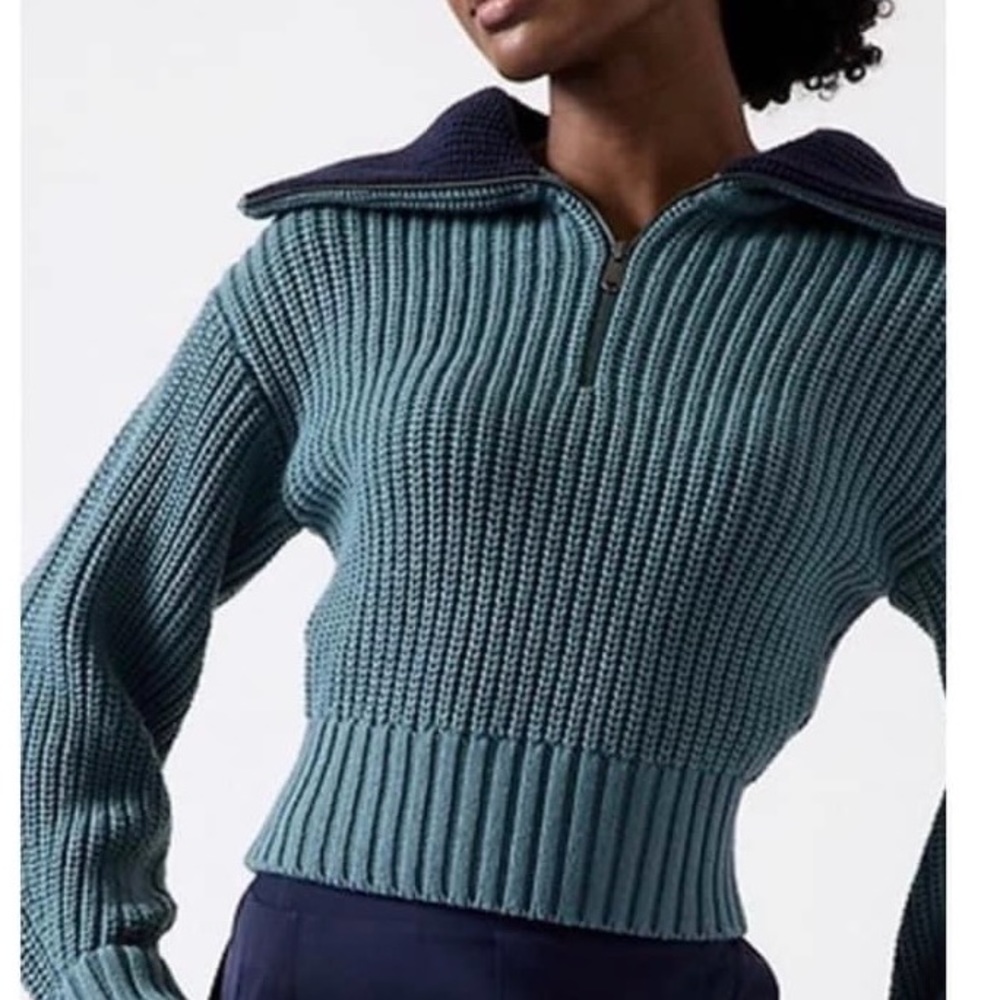 Athleta sweater